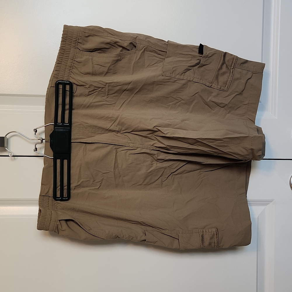 Men's Magellan cargo shorts, water repellent, 2XL with elastic, khaki
